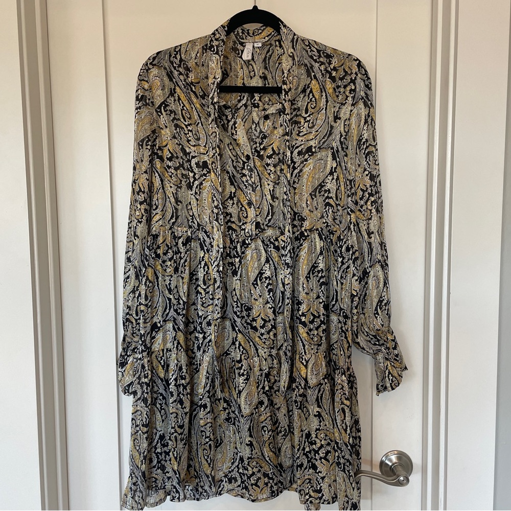 Elan Tie Neck Dress, Black and Metallic Gold, Size Medium